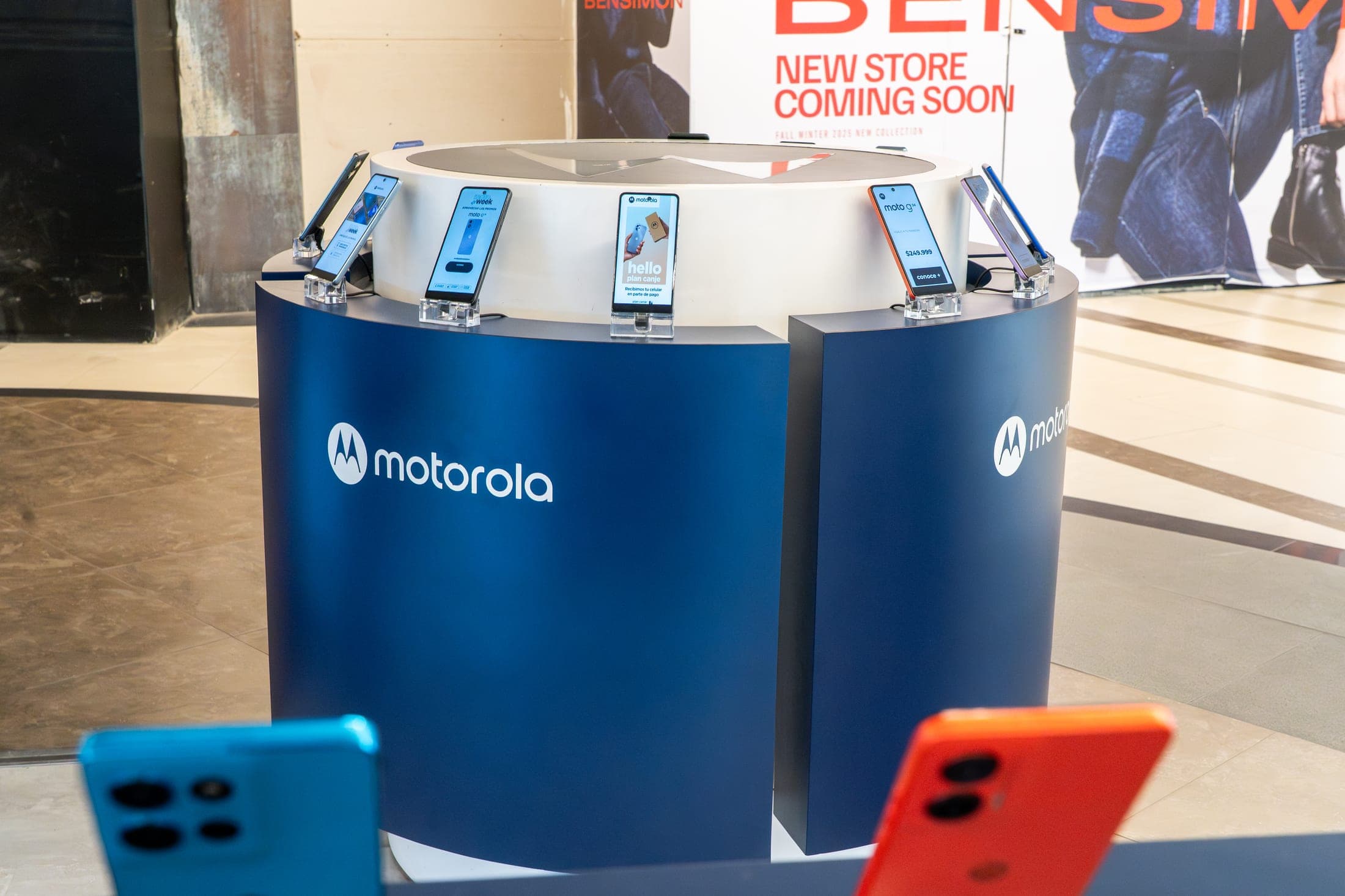 Motorola — Kiosks para canal directo